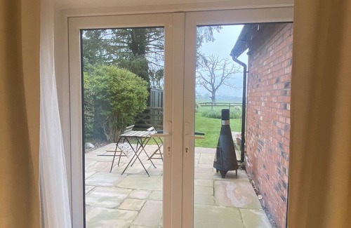 Alvechurch Apartment | Private Entry Double bedroom with beautiful views!
