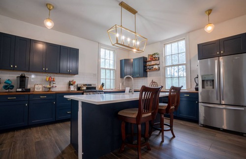 Portsmouth House | Private Estate on 4 Acres
