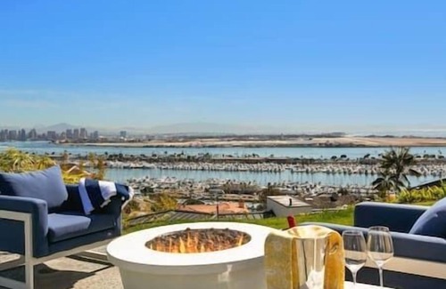 La Playa House | Private Estate - Panoramic Ocean and Bay Views - Mid-Century Modern Time Capsule