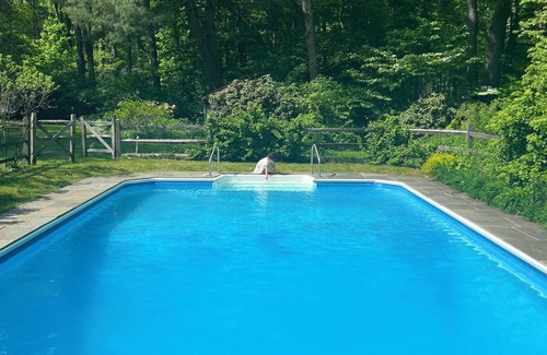 Glendale House | Private estate with heated pool, guest house and incredible views