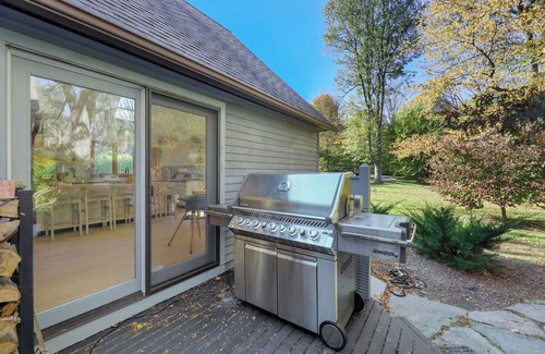 Glendale House | Private estate with heated pool, guest house and incredible views