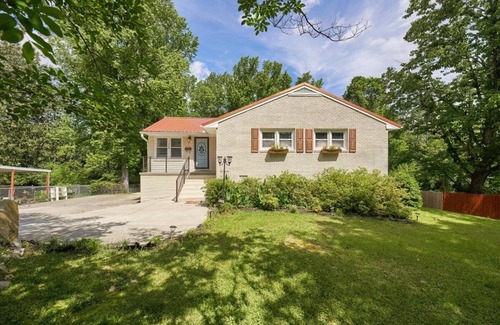 Terry Sanford House | Private Fayetteville Retreat Minutes to Downtown!
