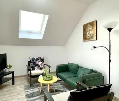 Schonbrunn Apartment | Private first floor house apt.
