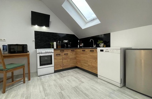 Schonbrunn Apartment | Private first floor house apt.