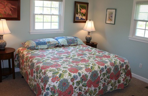 Pittsboro House | Private Friendly Country Home 2 miles from Shakori Hills