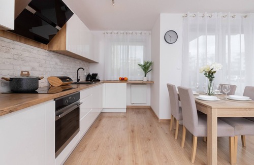Osowa Apartment | Private Garden Apartment by Renters