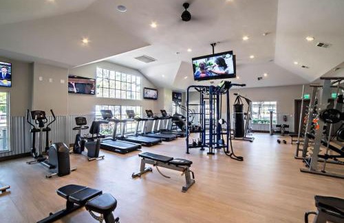 Pleasant Valley Apartment | Private Gated 4BR 4BA Home Away From Home Near DT
