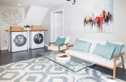 Decatur House | Private getaway in the heart of the city