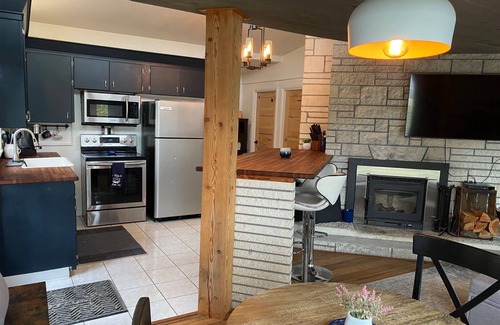 Valley House | Private getaway with lake and mountain views!