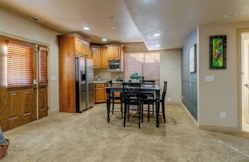 Scera Park South House | Private Getaway with Waffles – Cozy & Inviting!