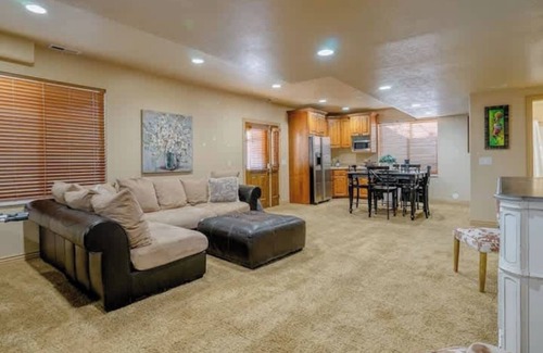Scera Park South House | Private Getaway with Waffles – Cozy & Inviting!