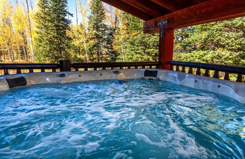 Kremmling House | Private Gore Pass Adventure Cabin With Hot Tub