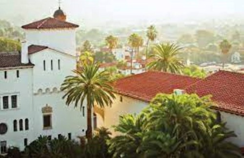 Santa Barbara Apartment | Private guest casita among the California Oaks on San Marcos Pass