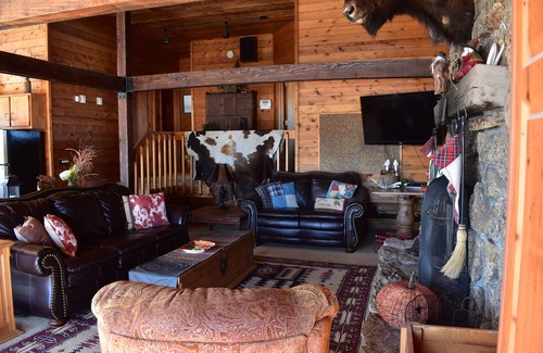 Laporte House | Private Guest Ranch