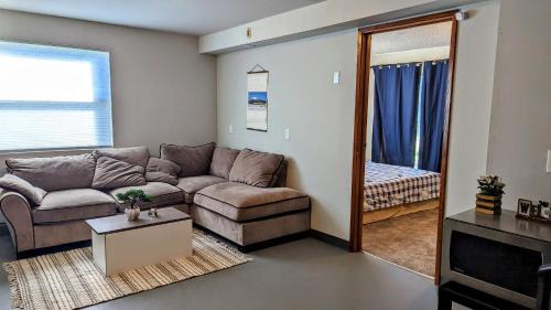 West Bellevue House | Private Guest Suite in West Bellevue Home