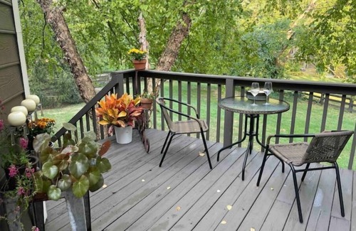 Lexington House | Private Guest Suite Sanctuary-close toAirport/Keeneland/Distillery/UK/Horse Park