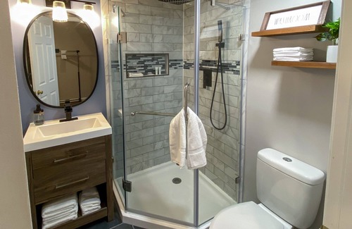 Herndon House | Private Guest Suite