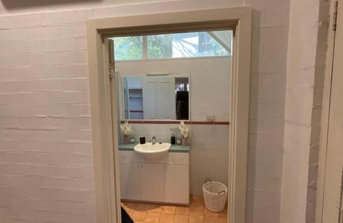 Greenmount House | Private Guesthouse