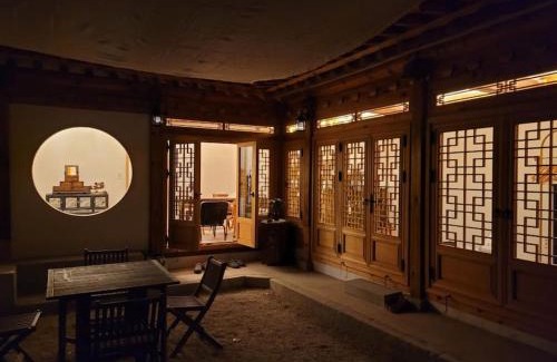 Samseon-dong House | Private Hanok Space MODA