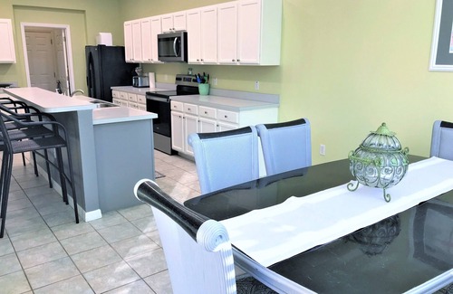 Windwood Bay House | Private Haven - 5 bedroom, 4.5 bath, Free Pool Heat, Free BBQ Grill
