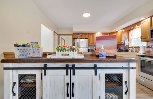 Stroudsburg House | Private Heated Pool/Hot Tub/Huge Game Room/Sauna/Fire Pit/Huge Yard/3300 sq ft!