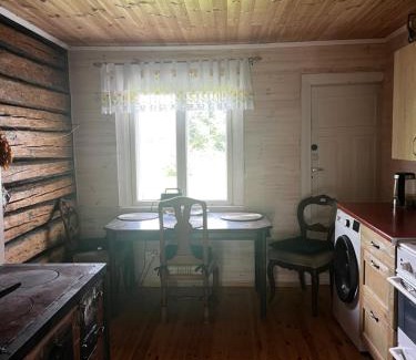 Rahtla House | Private Hiiumaa Cottage plus Sauna