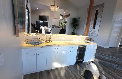 Glen Ellen House | Private Hilltop Vineyard Views! Luxury Home 6 Acres with private Pool & Hot Tub