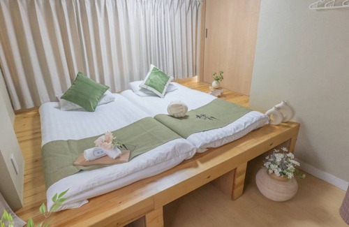 Toshima Villa | Private home in Ikebukuro. 5 - min to Ikebukuro, 2 - min to Sunshine City,