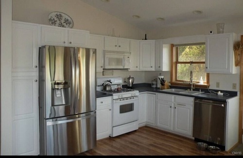 Grenell House | Private Home in the heart of the 1000 Islands!
