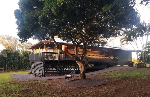 Pauwela House | Private home located in tropical setting close to beaches and waterfalls