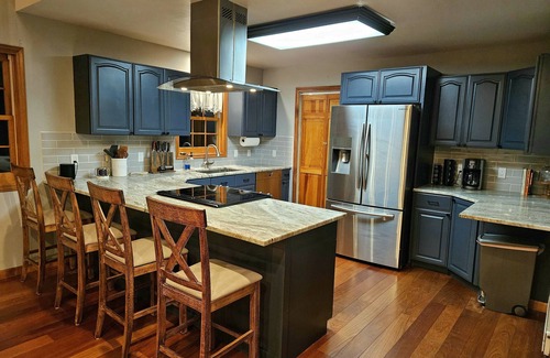Sherman House | Private home next to Candlewood lake and Candlelight farms inn