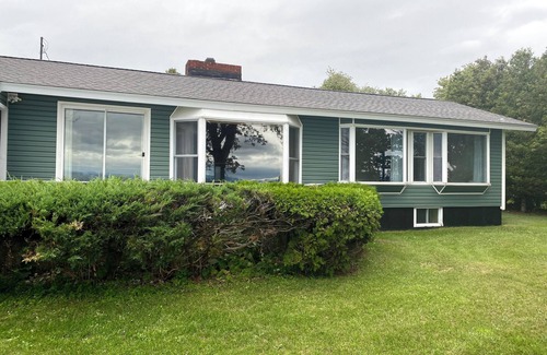 Franklin County House | Private home on the lake with gorgeous views & modern amenities that sleeps 10