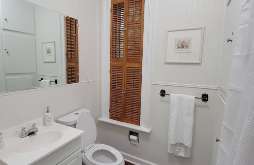 Southampton House | Private Home Steps from Southampton Beach | Pool | Gardens | Family Friendly