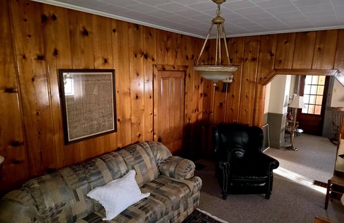 Botkins House | Private Home To View 2024 Solar Eclipse