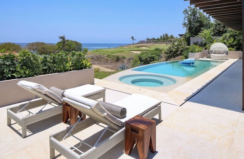 Bucerias Villa | Private home with pool. 2 Nicklaus golf courses. Plenty of amenities & activity