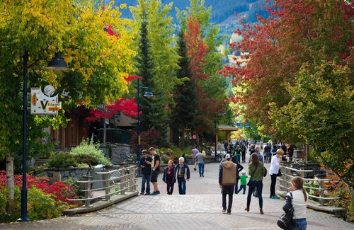 Whistler Village Condo | Private Hot Tub! Spacious 2 level condo facing the Village Stroll | full kitchen