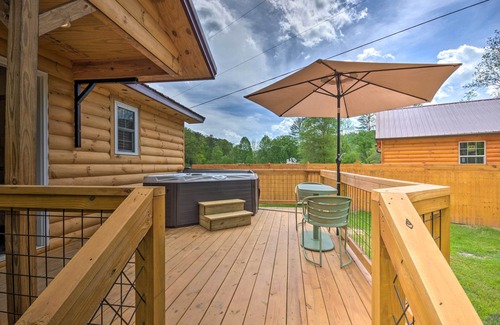 Cherokee Cabin | Private Hot Tub: Tuckasegee River Couple's Escape