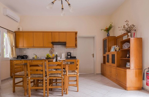 Sfinari House | Private house Palm Beach