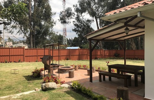 Cuenca House | Private house-rustic/modern architecture-15 min from Cuenca’s historic district.