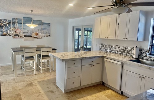 Port Orange House | Private House w/HEATED Pool and 4 Passes to the Daytona Aquarium & Rainforest!