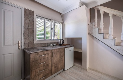 Karavas Villa | Private House with Common Pool in Kyrenia