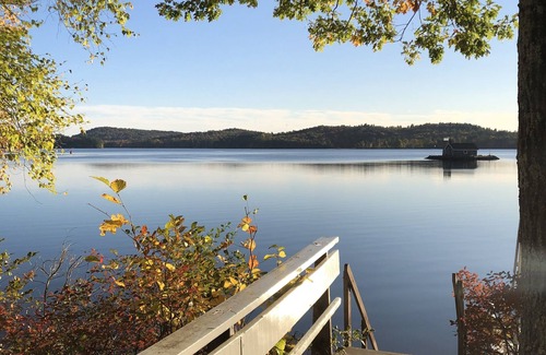 Canton House | Private Lake House, Firepit & Amazing Sunset Views