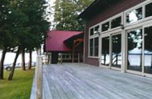 North Hero Cottage | Private Lakefront Year Around Home With Romantic Sunset Views