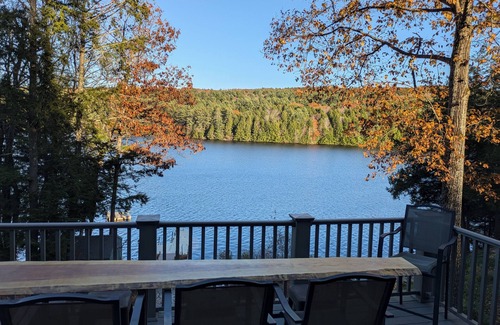 Weare House | Private Lakehouse Getaway for relaxing and fun!