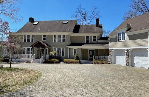 Kinnelon House | Private Lakeside 6 Bedroom Mansion with beautiful views (perfect wedding spot)