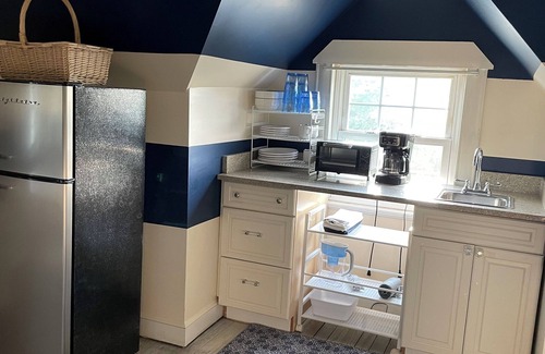 West Creek Apartment | Private Lighthouse Beach Studio w bath close LBI Long Beach Island West Creek