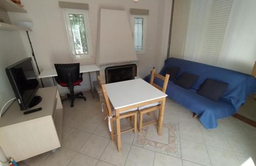 Lagonissi House | Private Little House in Lagonisi