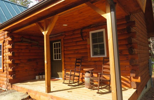 Fletcher Cabin | Private log cabin on 3.5 acres