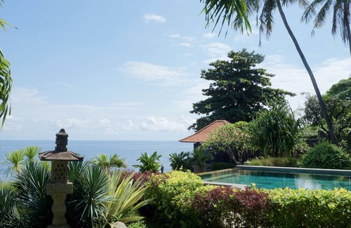 Bukti Villa | private luxury villa in the Asia Western style - fantastic location by the sea