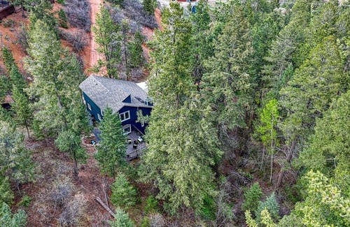 Cascade-Chipita Park House | Private Magical Forest, King Suite, 2 miles to Pikes Peak Hwy and North Pole